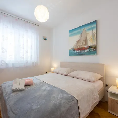 Apartment Luxury With Garden Jacuzzi And Wellness