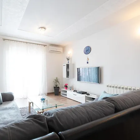 Apartment Luxury With Garden Jacuzzi And Wellness