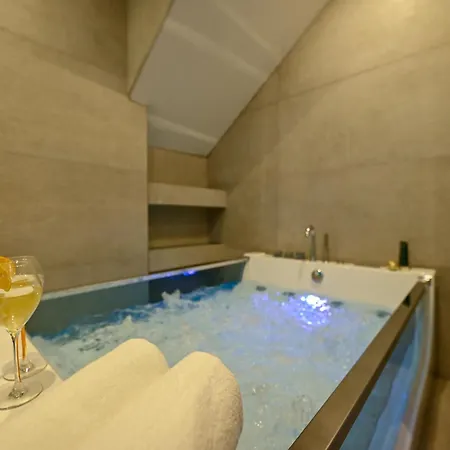 Luxury With Garden Jacuzzi And Wellness *